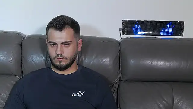 CrazyDom1 Chat XXX live