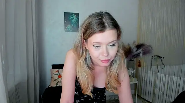 XXX chat uživo modela FollowLovee