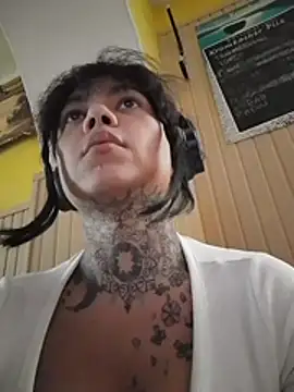 bellahot34 – Naživo XXX chat