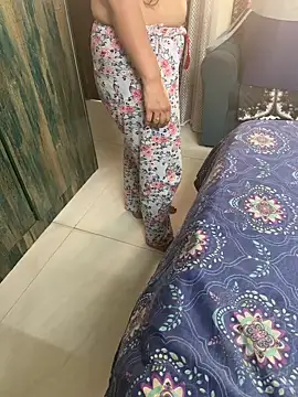 Punjabi_couplessのウェブカメラショー