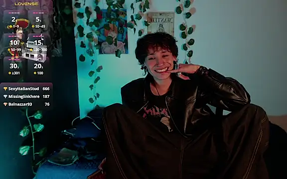 JohnnyJones_ – Naživo XXX chat