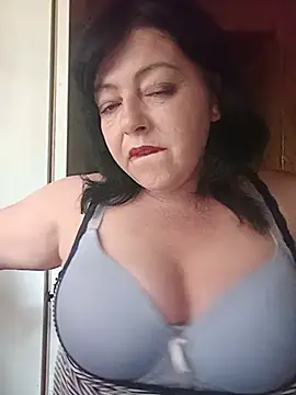 Chat +18 de DancingMOMMY ao vivo