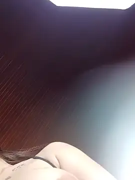 Maralains' Live XXX Chat