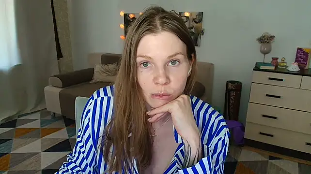 ReginaSparkle Chat XXX in diretta