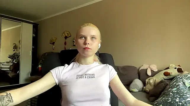 EdwinaDespres Webcam Show