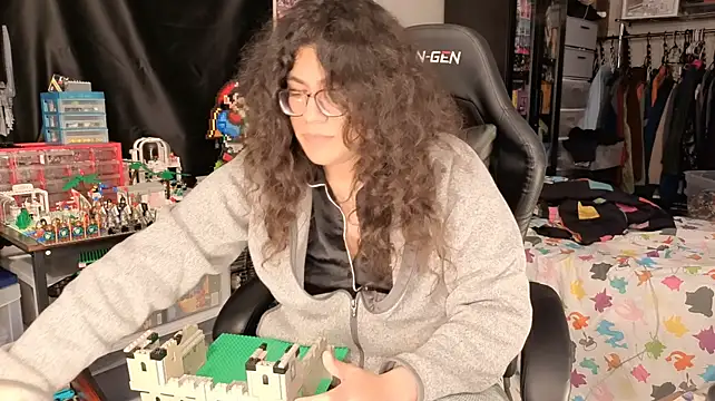 عرض كام ShinyCherub