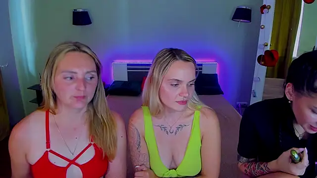 צ'אט XXX בשידור חי של MagicEyess