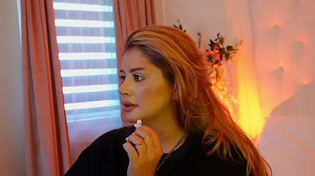 Chat +18 de Amberseyes ao vivo