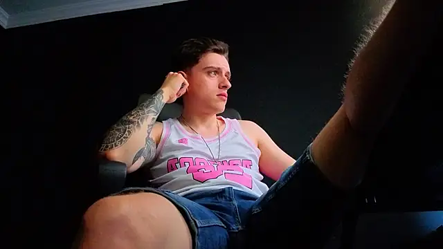 FelixStarkk – Naživo XXX chat