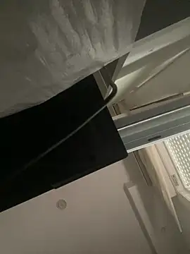 XXX chat uživo modela m1999m1