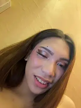 SideChick_Bunny: απευθείας συνομιλία ΧΧΧ