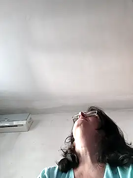 Ulyana396's Live XXX Chat