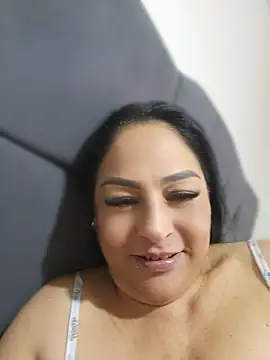 Chat +18 de Gina_Myers ao vivo