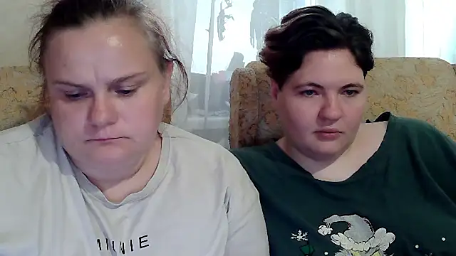 Chat XXX ao vivo de MilaXHelen