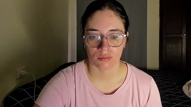 atenas_05_'s Live XXX Chat