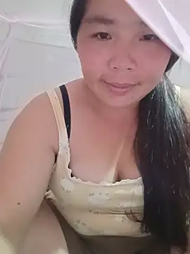 quynhkoolbae's Live XXX Chat