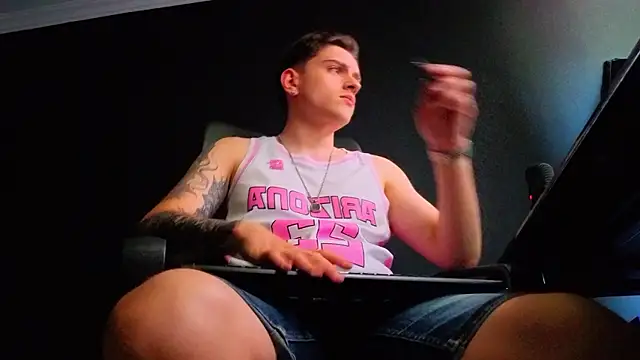 Chat XXX ao vivo de FelixStarkk