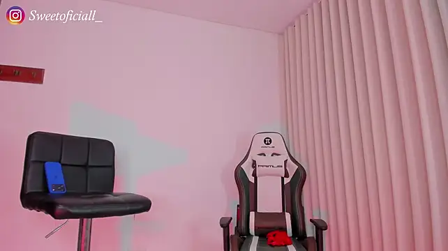 Sweet__giirl লাইভ XXX চ্যাট
