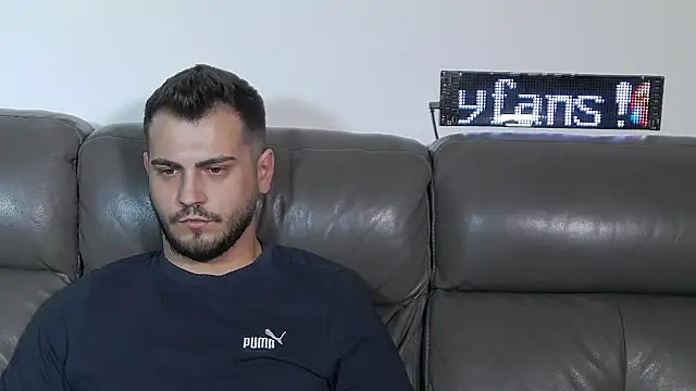 CrazyDom1 XXX чат на живо