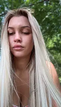 KikiWatson's Live XXX Chat