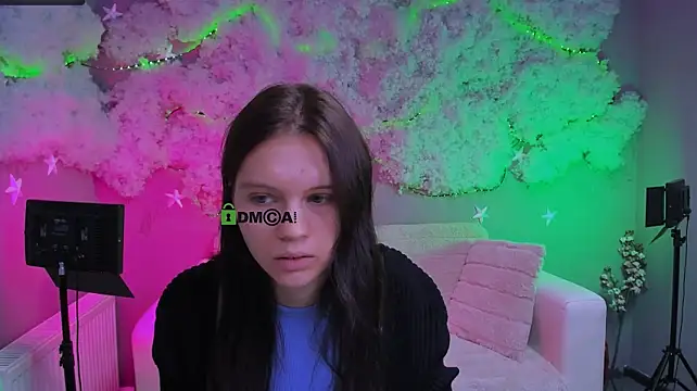 noelle_woww Adlı Modelin Canlı XXX Sohbeti