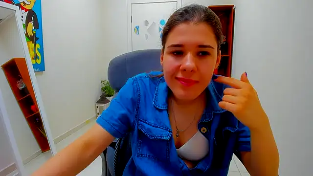 Joannia Live XXX-chat