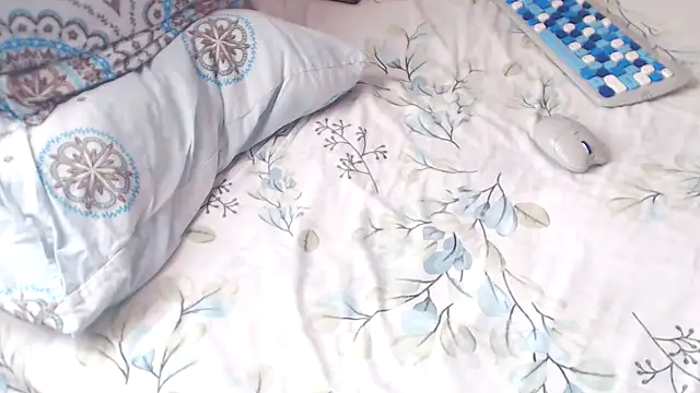 Addeliamclain Chat XXX in diretta