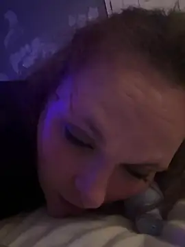 badbish777 Show in webcam
