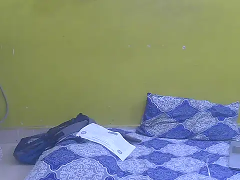 Stubborndesiboy – Naživo XXX chat