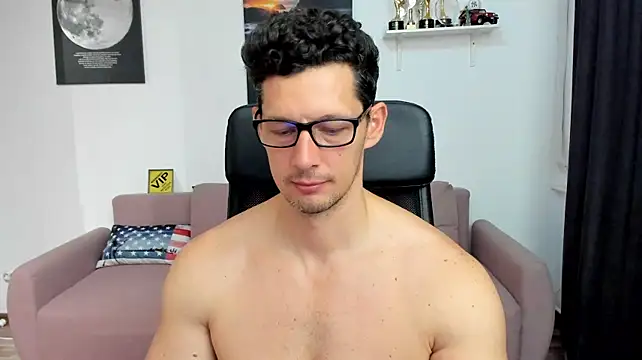 BrutusK08 Webcam show