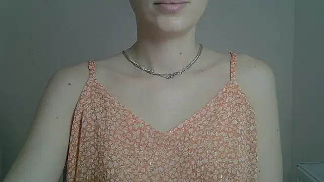 ViraVrema's Live XXX Chat