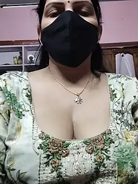 EZMA_7's Live XXX Chat
