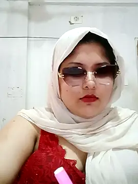 Chat XXX en directo de Nusrat-N