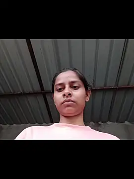 Queen_Simran's Webcam Show