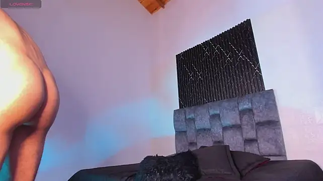 عرض كام Liamsubtle01