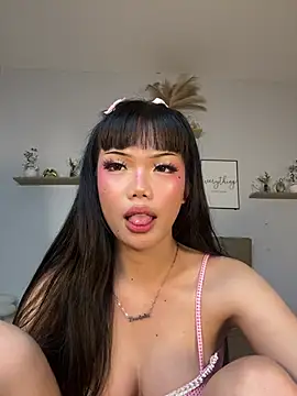 StarLoveeのライブXXXチャット