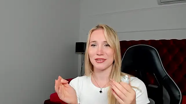Czat XXX na żywo – ElaraVoltage