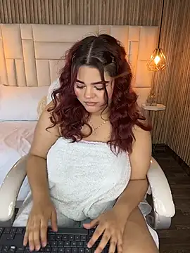 צ'אט XXX בשידור חי של sofii_kitty_