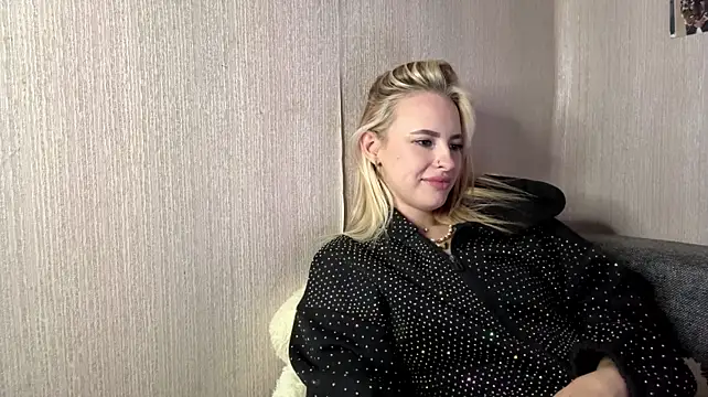JaneePeressini webcam show