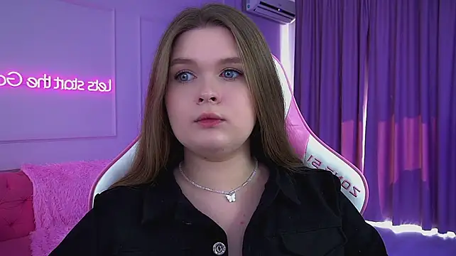 CrystalLyons – Naživo XXX chat