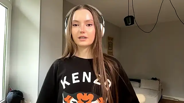 RinaCiciora's Live XXX Chat