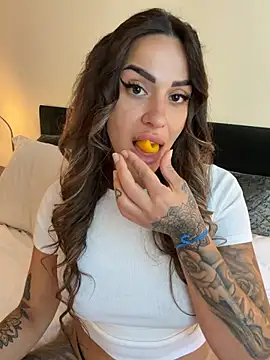 -Alisa 라이브 XXX 채팅