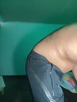 XXX chat uživo modela logatto_locat