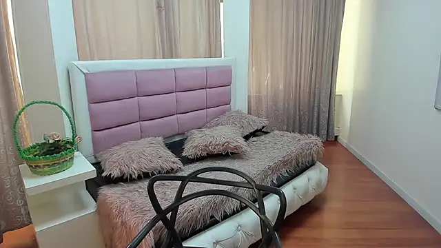 Chat +18 de gaby_trent ao vivo