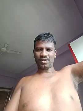 Paramkeerthin Live XXX chat