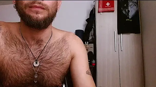 XXX chat uživo modela DominanThewolff