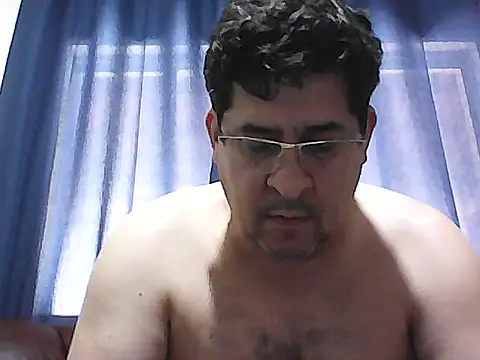 Show de karatecobrakay2012 na webcam
