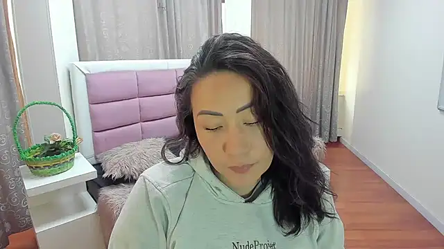 دردشة gaby_trent الجنسية المباشرة