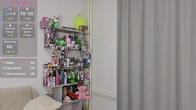 BabyGOLLYのライブXXXチャット