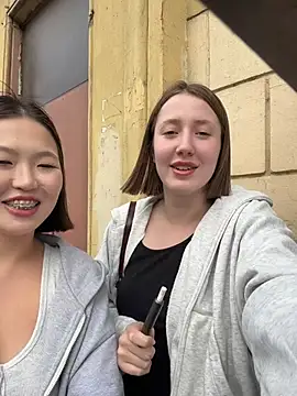 CreamPuff- Live XXX Chat